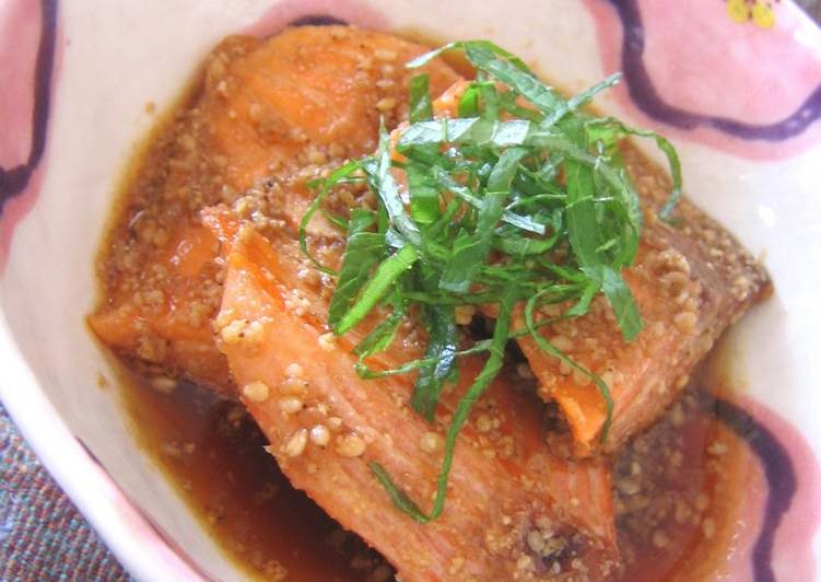 Recipe of Yummy Grilled Salmon in Sauce