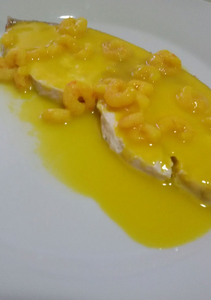 Una foto de Emperador en salsa de gambas con thermomix
