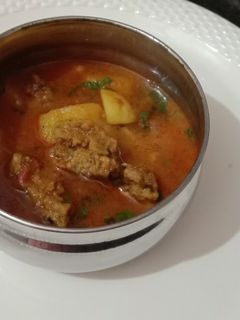 अमृतसरी वडी आलू सब्जी (Amritsari vadi aloo sabji recipe in hindi) रेसिपी मुख्य फोटो