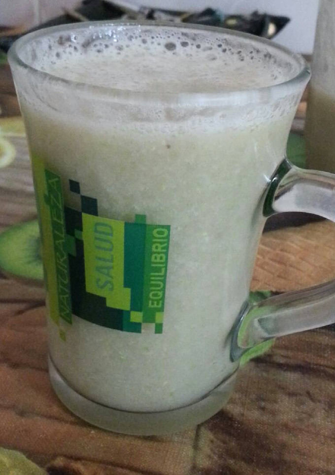 Una foto de Batido plátano y lechuga