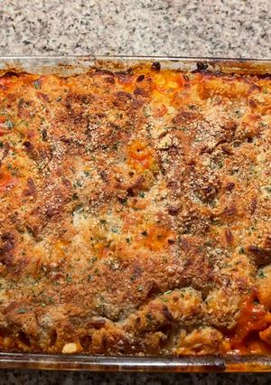 A picture of Dump and Bake: Chicken Parmesan Casserole.