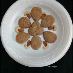 A picture of Falahari cookies.