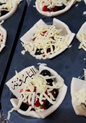 صورة لوصفة بيتزا الوردات 🌼