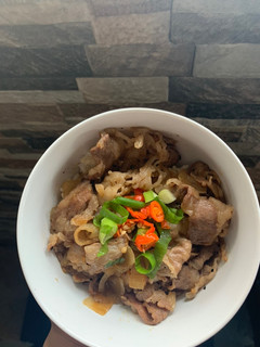 Foto resep Beef Bowl Yakiniku Ala Yoshinoya