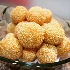 A picture of Onde-onde.