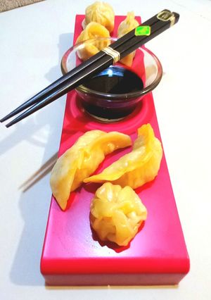 Una foto de Dumplings Express de Carne de Cerdo, Repollo y Zanahoria