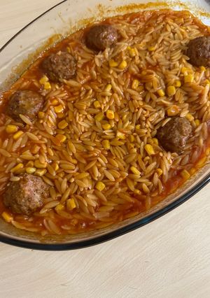 Φωτογραφία της συνταγής Κριθαράκι κοκκινιστό με κεφτεδάκια