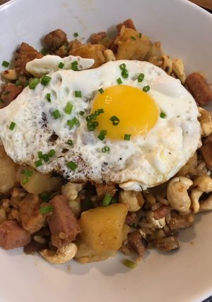 A picture of Triple pork, pineapple and cashew fried rice 🍚 🐷🍍.