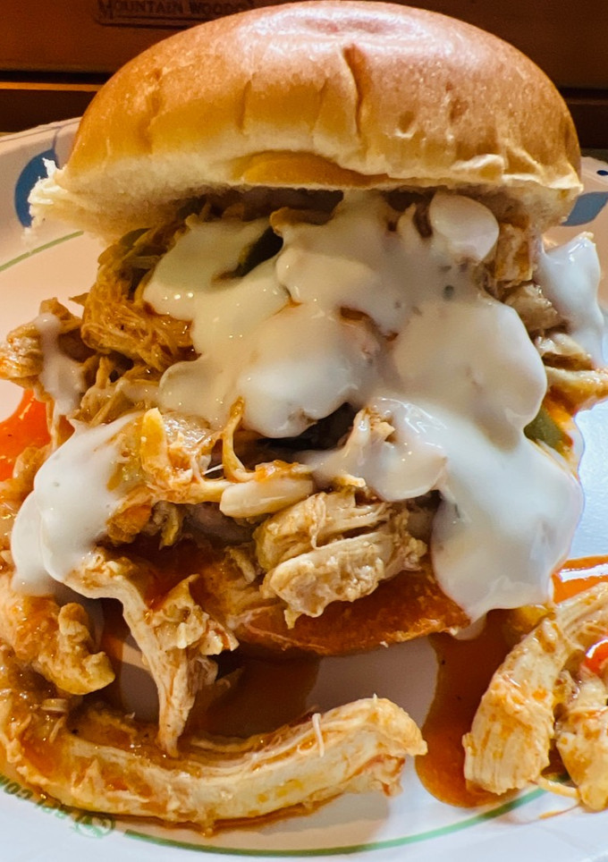A picture of Crockpot Buffalo Chicken Sandwiches 🥪.