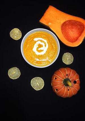 عکسی از دستور سوپ کدوحلوایی با مرغ 🎃🎃