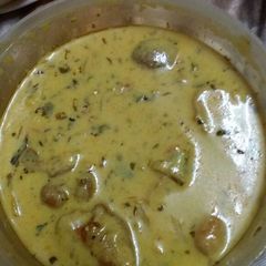 A picture of Kadhi Pakoda.