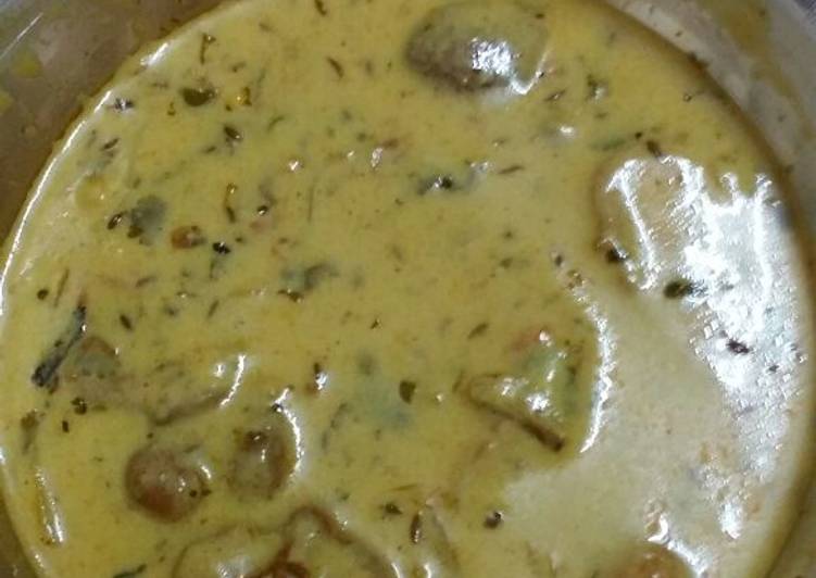 Recipe of Quick Kadhi Pakoda