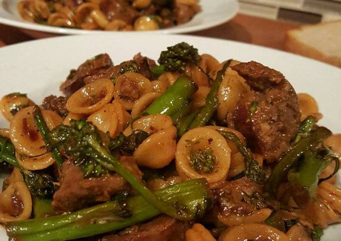 Recipe of Award-winning Sausage Orrichette with Broccolini