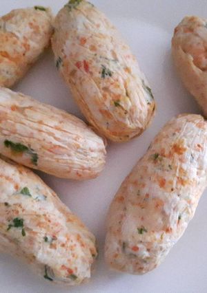 Una foto de Blw salchichas de pollo