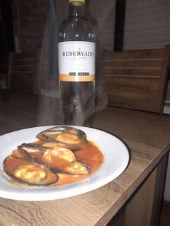 Una foto de Mejillones en salsa