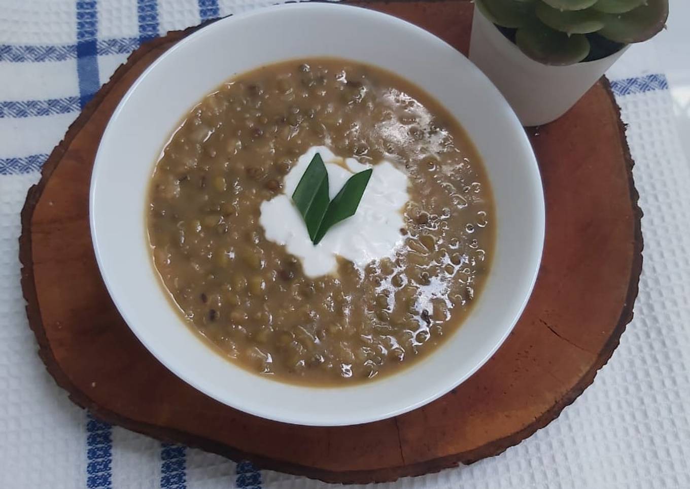 Bubur kacang ijo + nasi
