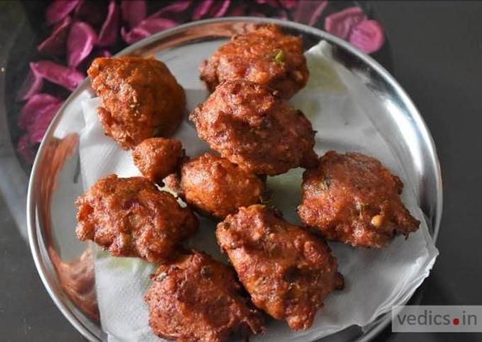 Vegetable and black split lentils fritters recipe