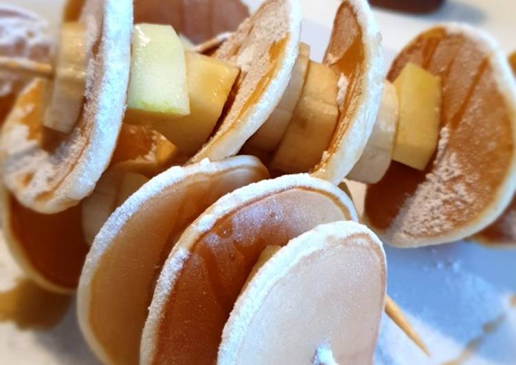 Recetta di Veloce Spiedini di mini Pancakes con Frutta 🥞