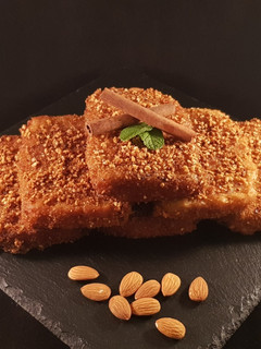 Una foto de Torrijas de almendra, sin huevo y sin leche