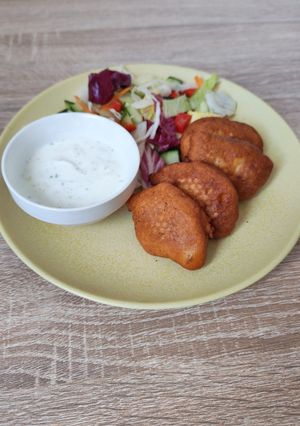 Csirkemell mustáros-fokhagymás bundában recept fotója