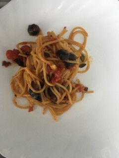 Una foto de Pasta a la putanesca