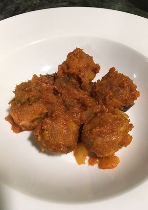 Una foto de Albóndigas con pisto