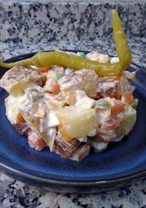 Una foto de Ensaladilla rusa de patatas asadas
