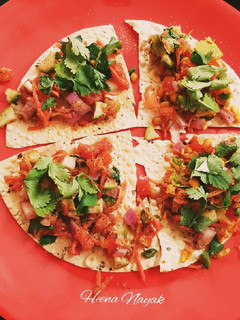 મસાલા પાપડ (Masala Papad Recipe In Gujarati) રેસીપી મુખ્ય ફોટો