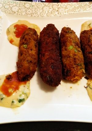 A picture of PeriPeri corn cheeserolls.