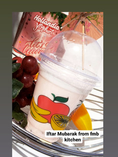 A picture of Strawberry🍓and banana🍌shake.