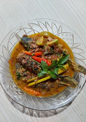 Foto resep Ikan lele kemangi bumbu kuning 🥰
