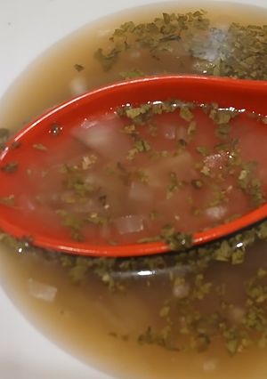 Una foto de Salsa Vinagreta de Chalota y Cilantro para Marisco
