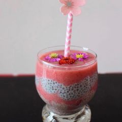 A picture of Strawberry Watermelon chia pudding smoothie.
