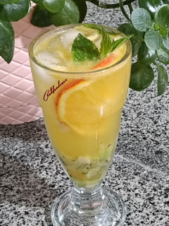 عکسی از دستور موکتل کیوی و پرتقال
