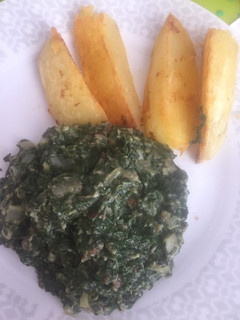 Una foto de Guiso de Acelga con Papas Doradas