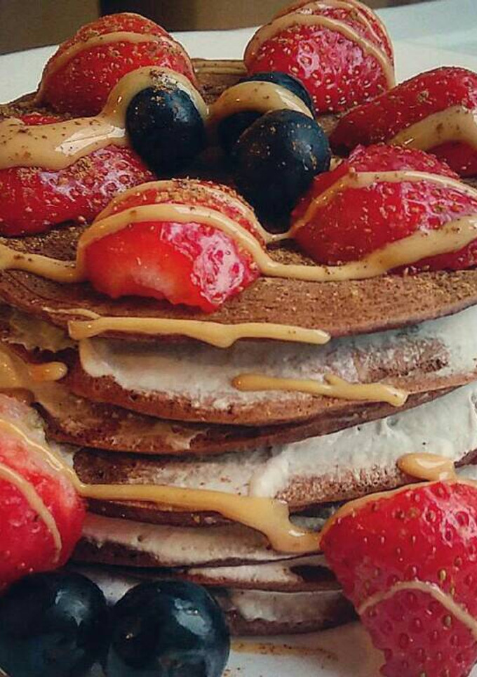 Una foto de Pancakes de plátano y avena