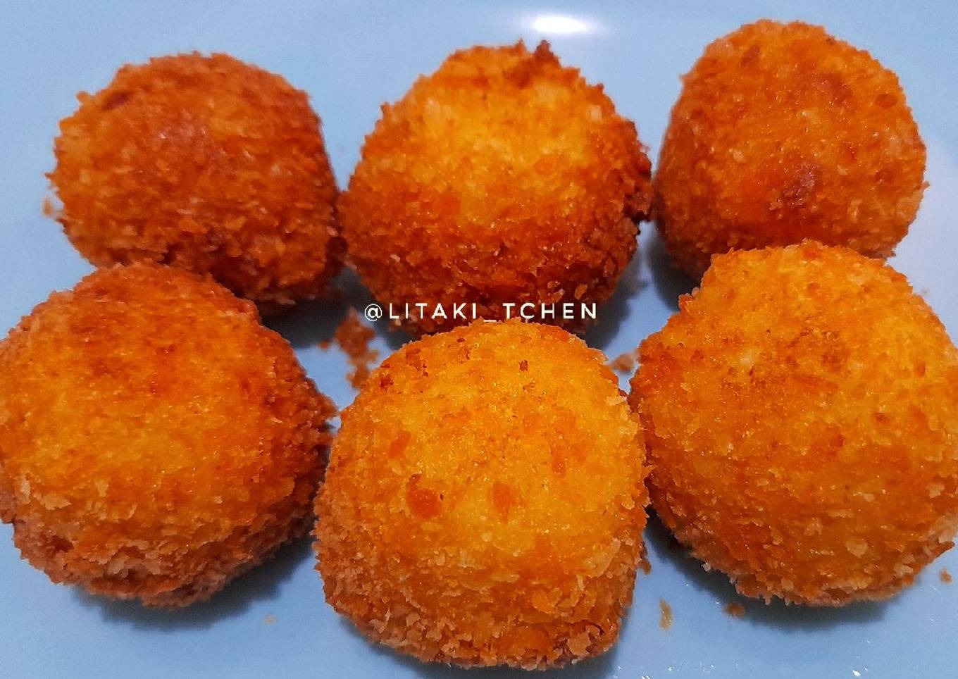 Bola-Bola Kentang Keju (Potato Cheese Balls)