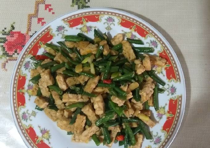 Oseng/tumis kacang panjang dan tempe