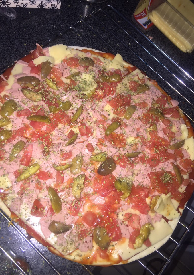 Una foto de Pizza jamón