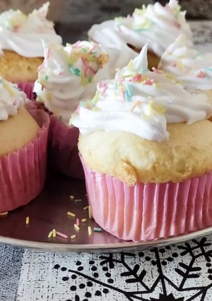 A picture of Vanilla Cupcake.