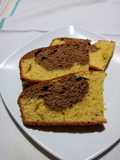 Torta de banana bicolor