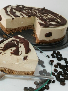 Una foto de Tarta fría de mousse de café con Thermomix