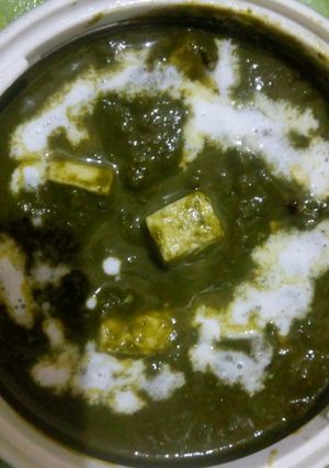 क्रीमी पालक पनीर (Creamy palak paneer recipe in Hindi) रेसिपी मुख्य फोटो