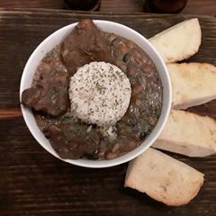 A picture of 15 bean soup with pork.