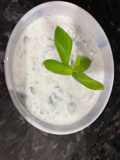 صورة لوصفة سلطة زبادي/ لبن بالخيار 🥒
