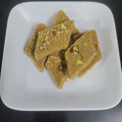 A picture of Jowar sukhdi.