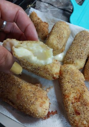 Una foto de Bastones de papa con queso sin tacc