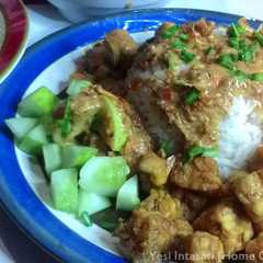 รูปของ Sega Lengko / Nasi Lengko Komplit Khas Cirebon