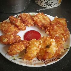A picture of Sabudana ki pakodi.