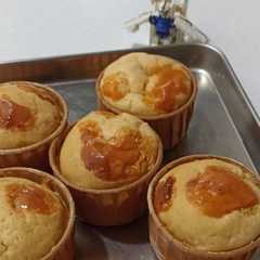 A picture of Muffin Keju (Metode vla/tanpa mixer).